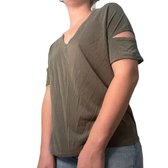 NORDSTROM HARLOWE & GRAHAM Split Sleeve V Neck T Shirt top olive green - small - Picture 1 of 4